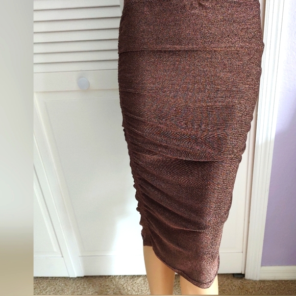 BB Dakota by Steve Madden Dresses & Skirts - Steve Madden bronze metallic BODYCON skirt